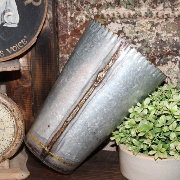Large Rustic Galvanized Metal & Gold Farmhouse Flower Bucket Pail Vase - Picture 1 of 7